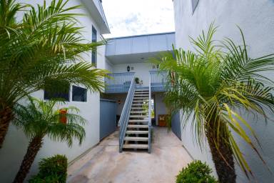 Main picture of 102 Antigua Ct