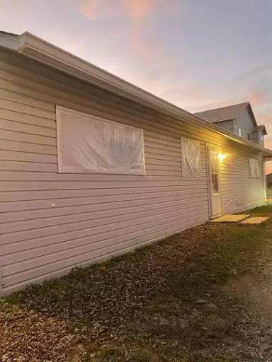 Main picture of 411 W Main St