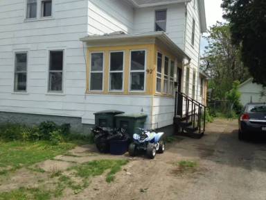 Main picture of 92 Myrtle St