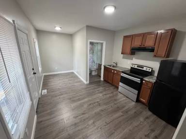 Main picture of 123 S 4th St