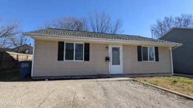 Main picture of 706 Grand Ave