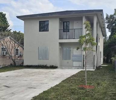 Main picture of 2328 NW 67th St