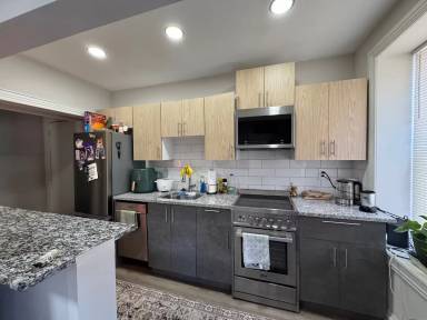 Main picture of 103 W Maplewood Ave - 4