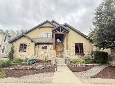Main picture of 606 E Holly Haven Cir