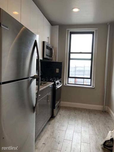 Main picture of 646 Argyle Rd Apartments