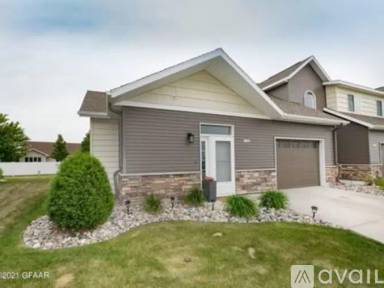 Main picture of 5051 Curt Cir