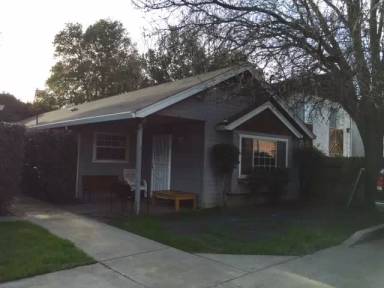 Main picture of 234 Cedar St
