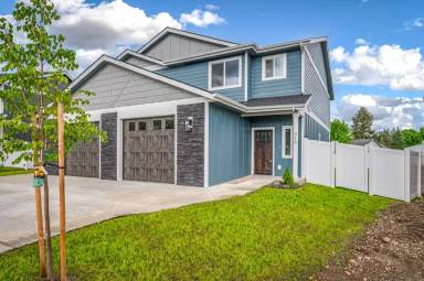 Main picture of 218 E Lobo Loop