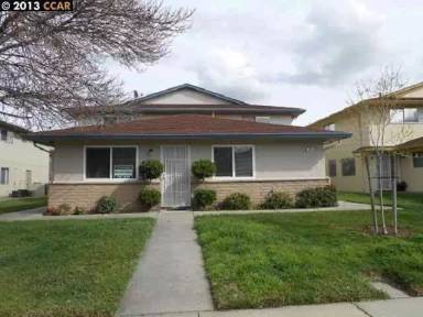 Main picture of 2110 Peppertree Way