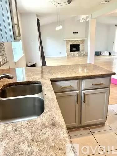 Main picture of 3633 Peregrine Falcon Dr