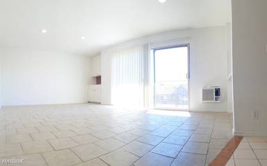 Main picture of 8108 Langdon Ave