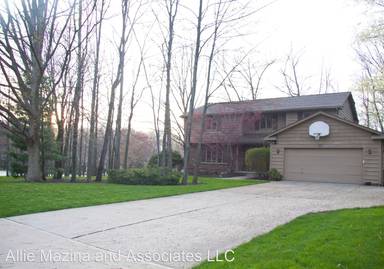 Main picture of 4008 W Meadow Ln
