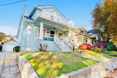 Main picture of 4551 4th Ave NE