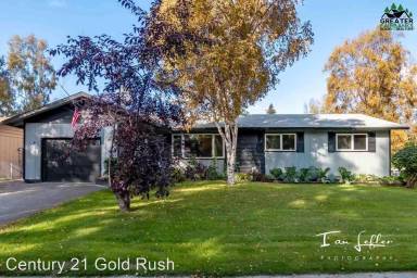 Main picture of 4632 Stanford Dr