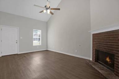 Main picture of 7031 Hampton Dr