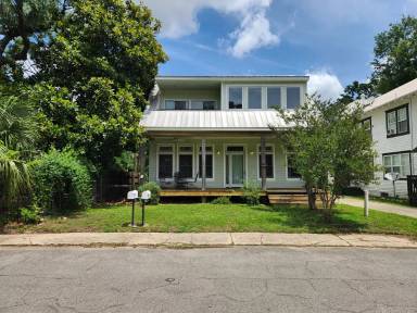 Main picture of 626 Water St