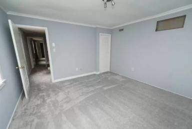 Main picture of 219 Lakewood Dr