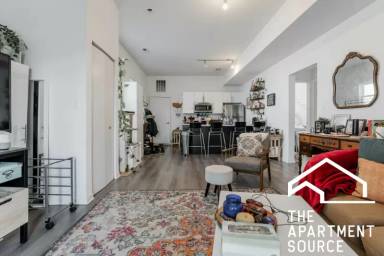 Main picture of 2022 S Throop St