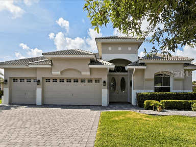 Main picture of 824 Wood Briar Loop