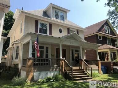 Main picture of 232 Laburnam Cres
