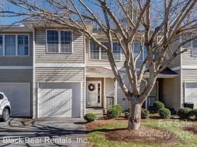 Main picture of 165 Farm Ln
