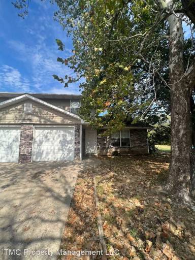 Main picture of 630-697 W Country Squire Ct