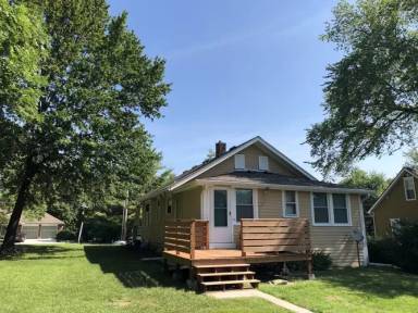 Main picture of 9611 Johnson Dr