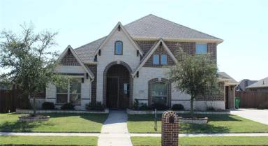 Main picture of 520 Stillwater Dr