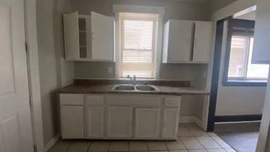 Main picture of 1675 Carlyon Rd