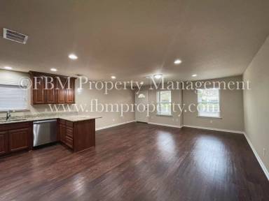 Main picture of 103 Casa Linda St