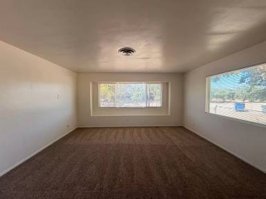 Main picture of 8914 S Union Ave