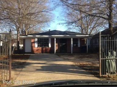Main picture of 476 E 73rd St