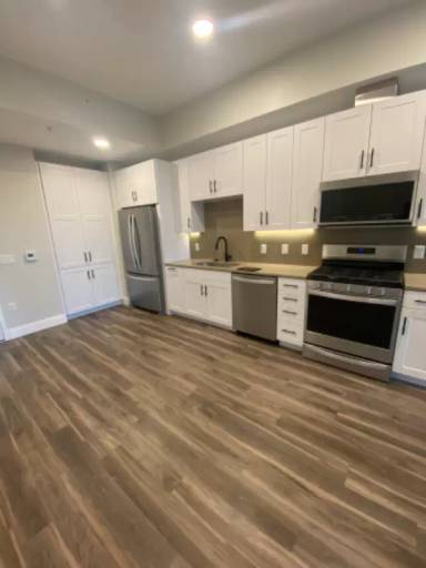 Main picture of 1850 Market St