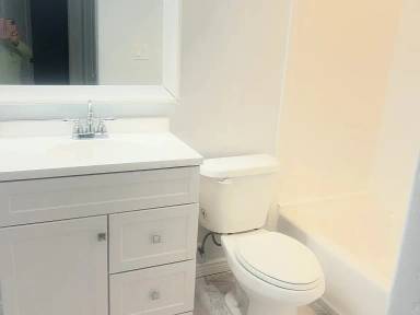 Main picture of 608 W Rose Bud Ct