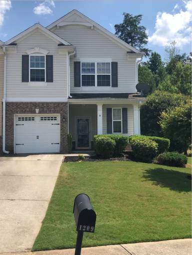 Main picture of 1209 Bronze Oak Way