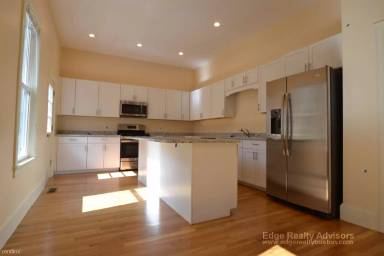 Main picture of 1-3 Griggs Pl