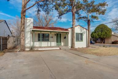 Main picture of 2614 24th St