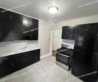 Main picture of 6631 Madison Ave