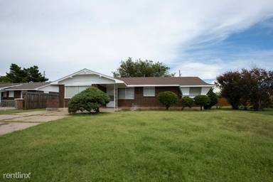 Main picture of 2411 NW 34th St