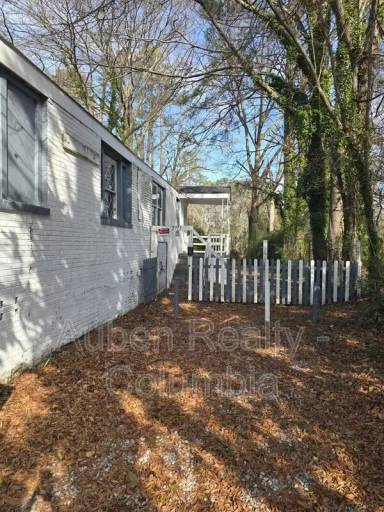 Main picture of 2713 School House Rd