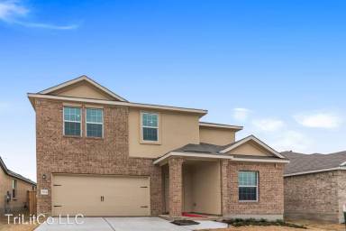 Main picture of 504 Sebring Cir