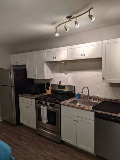 Main picture of 1208 SE 1st St