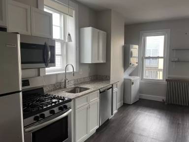 Main picture of 8 Curtis St