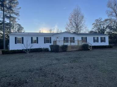 Main picture of 210 Saddlehorn Ln