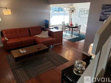Main picture of 760 W Moorhead Cir