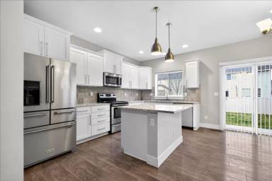 Main picture of 4127 S Murlo Ave