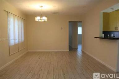 Main picture of 4541 SW 25th Ave