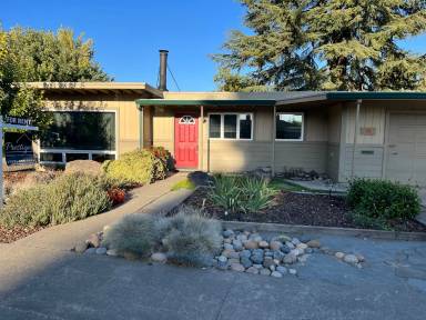 Main picture of 226 Gilbert Dr