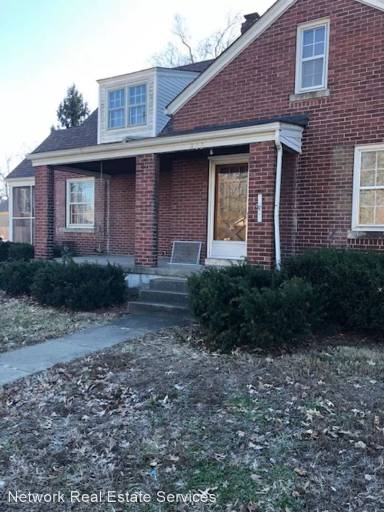 Main picture of 402 College St
