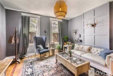 Main picture of 2827 McNair Ave